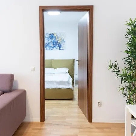 Lejlighed Ultracentral 1 Bdrm *